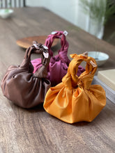 Load image into Gallery viewer, Mini Nossi Bag King Gold