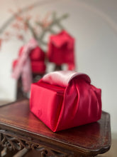 Load image into Gallery viewer, Holiday Color Bojagi 4-piece set
